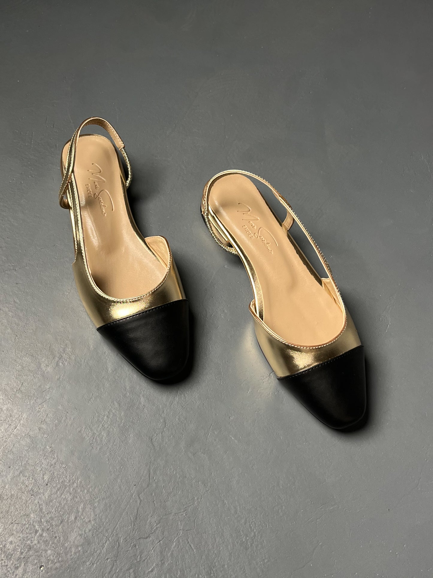 Gold & Siyah Babet – 2 cm Topuk