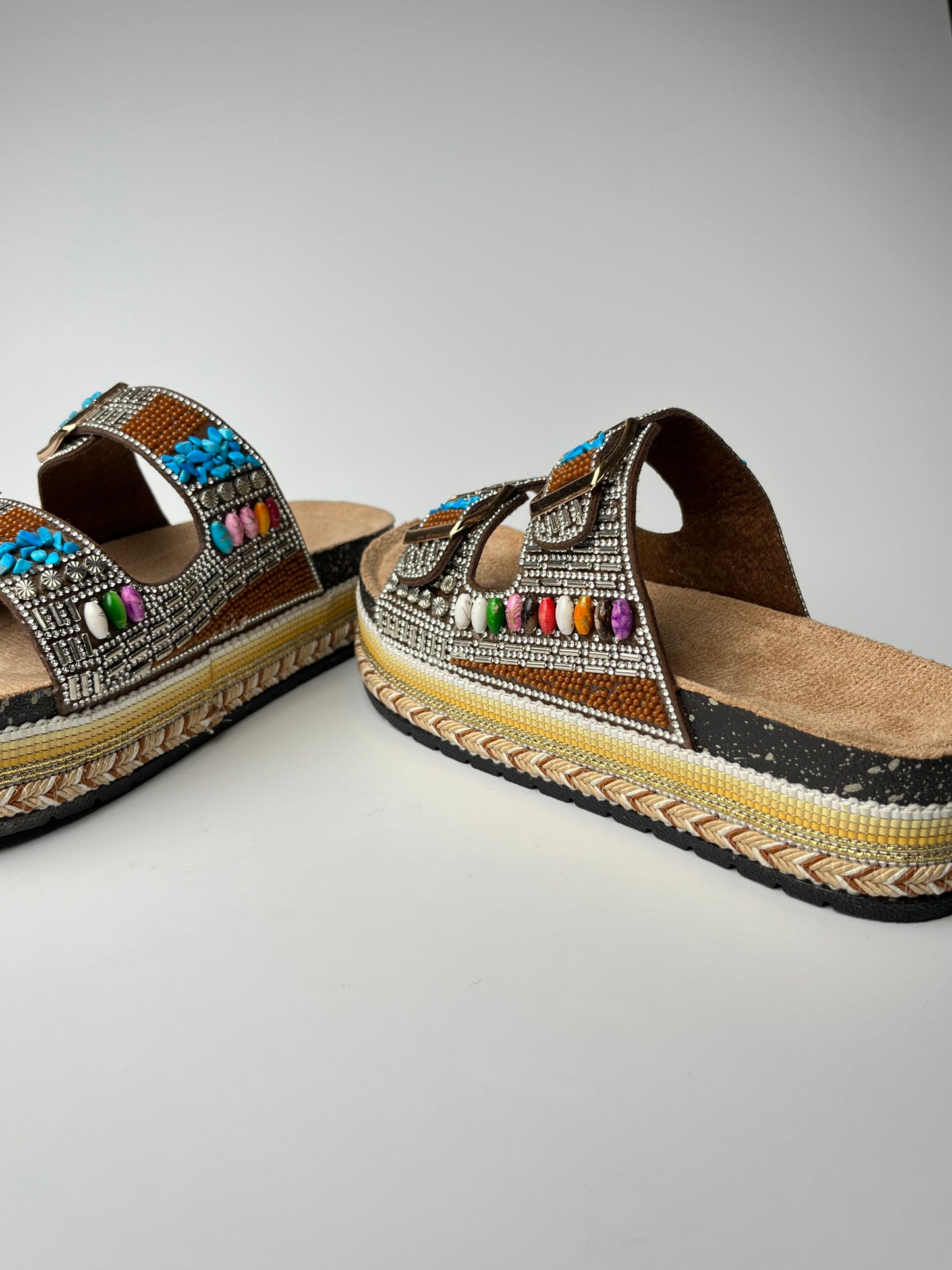 Kahve taş detaylı terlik✨