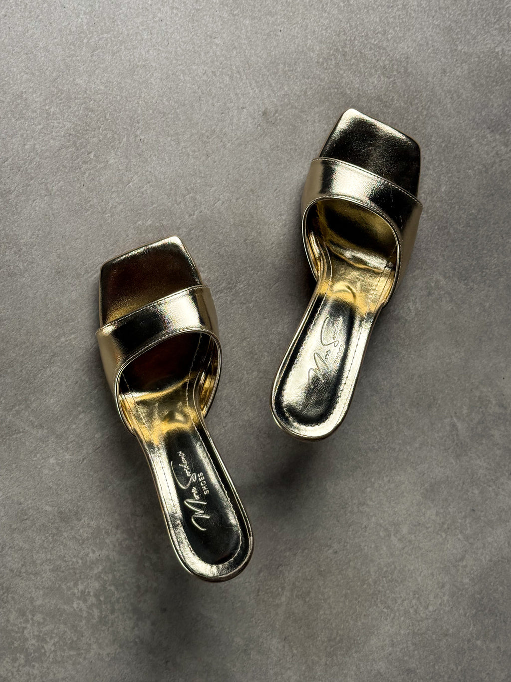Gold Metalik Terlik – 8 cm Topuklu