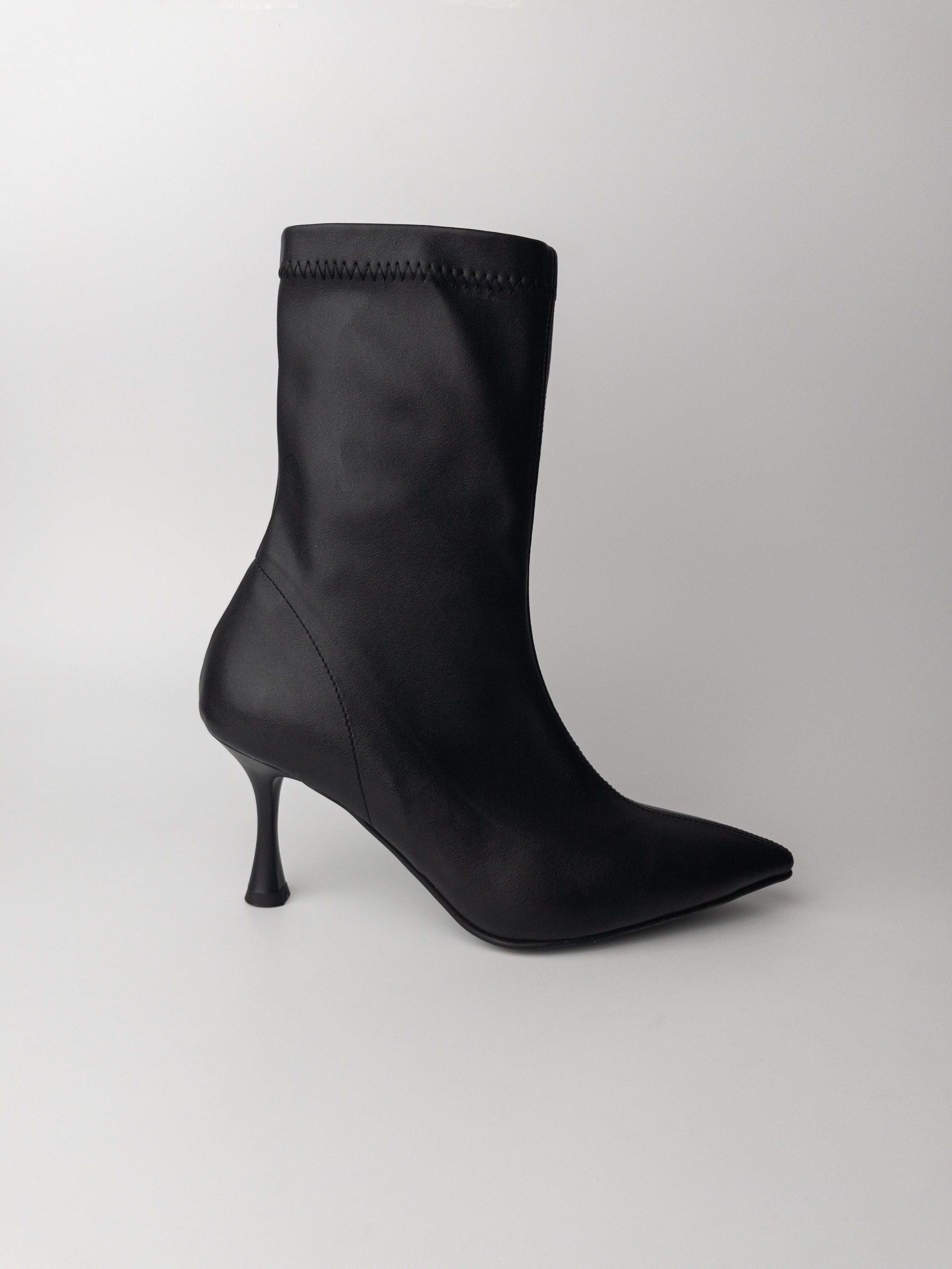 Siyah İnce Topuk Streç Bot – 8 cm Topuk