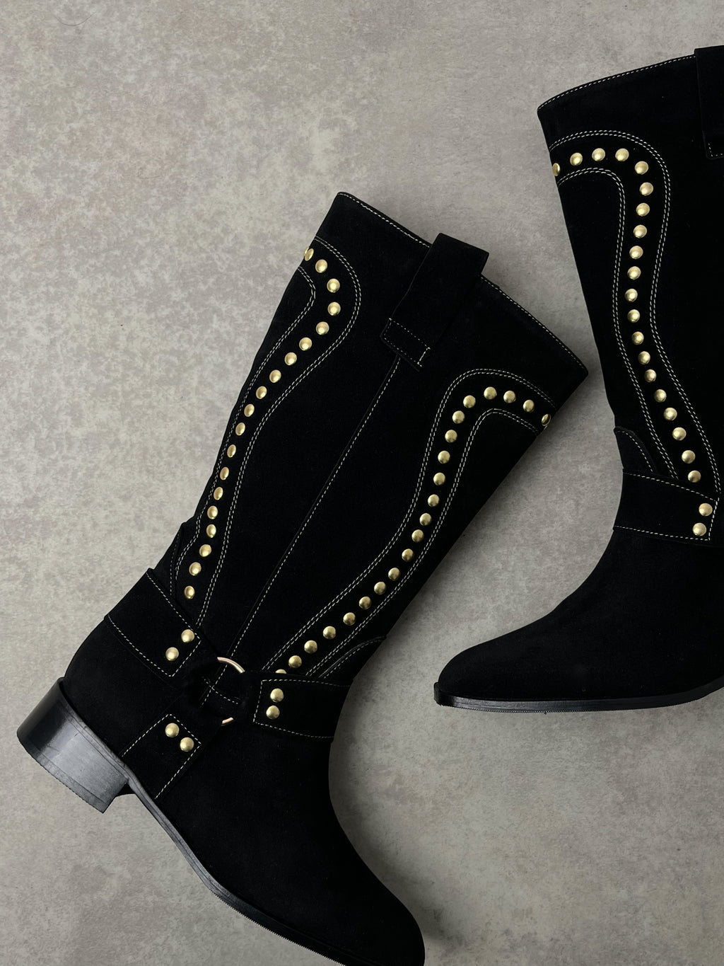 Siyah Süet Trok Detaylı Çizme