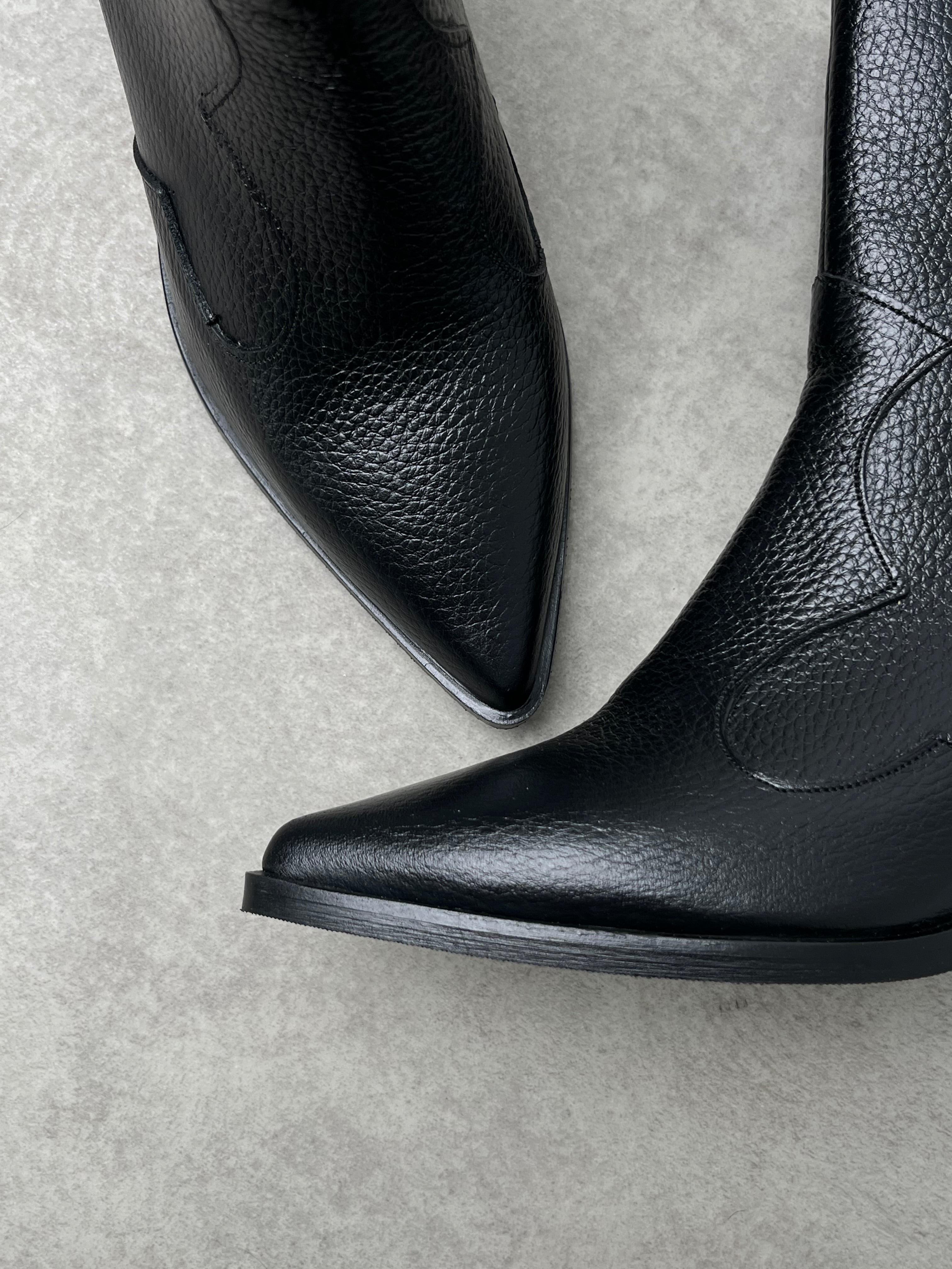 Hakiki Deri Siyah Western Kısa Çizme