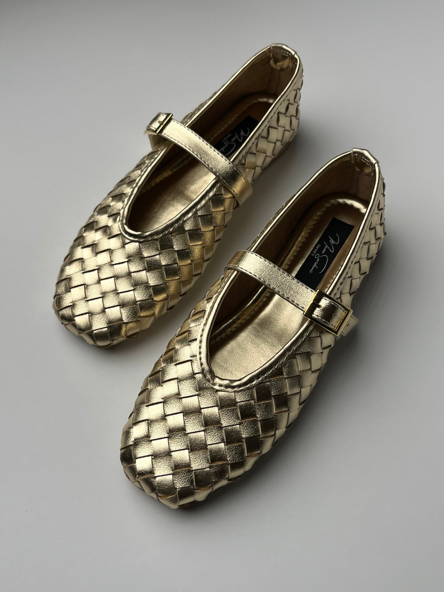 Gold Renk Örgü Detaylı Babet