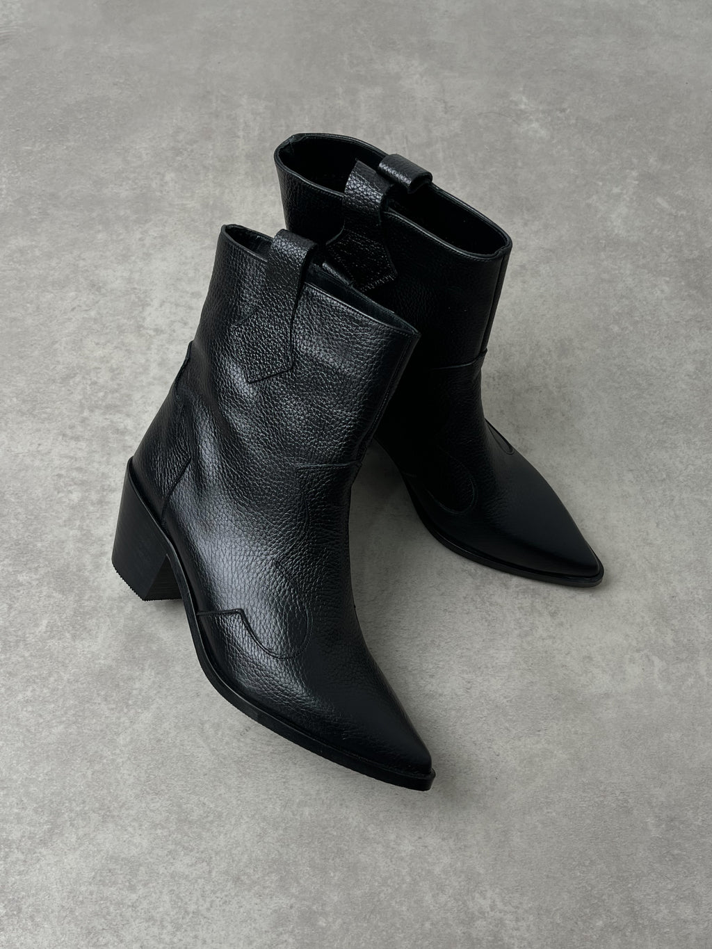 Hakiki Deri Siyah Western Kısa Çizme