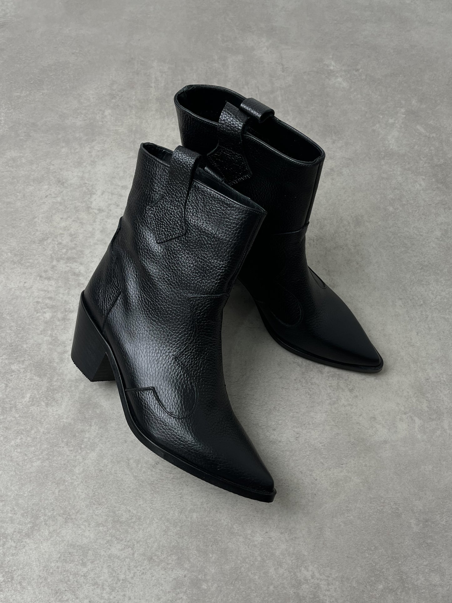 Hakiki Deri Siyah Western Kısa Çizme