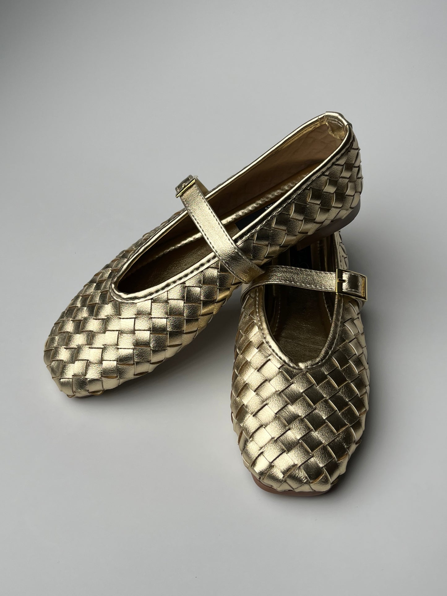 Gold Renk Örgü Detaylı Babet