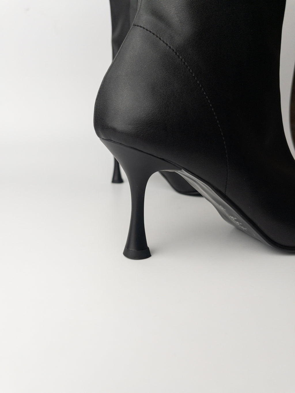 Siyah İnce Topuk Streç Bot – 8 cm Topuk