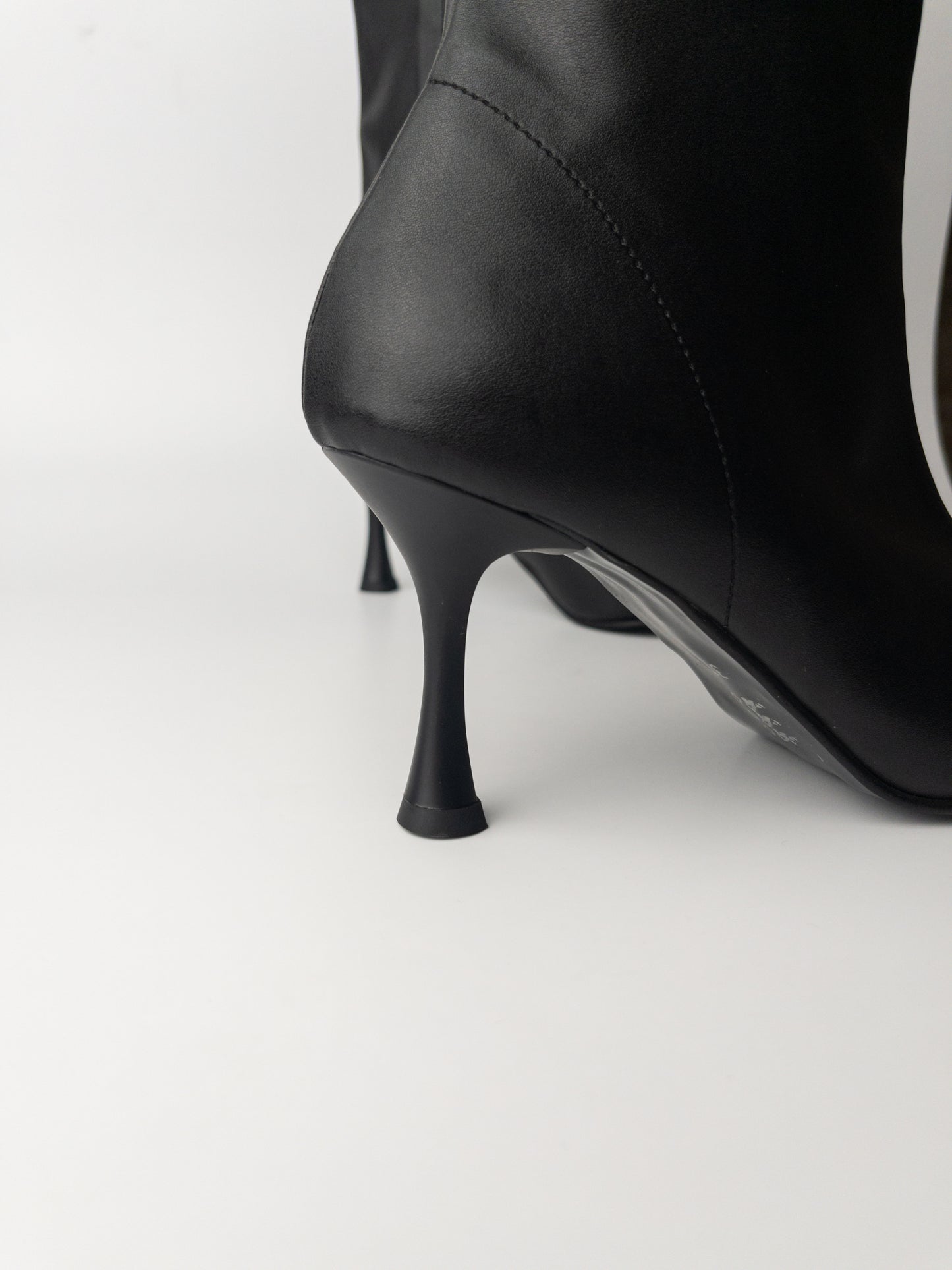 Siyah İnce Topuk Streç Bot – 8 cm Topuk