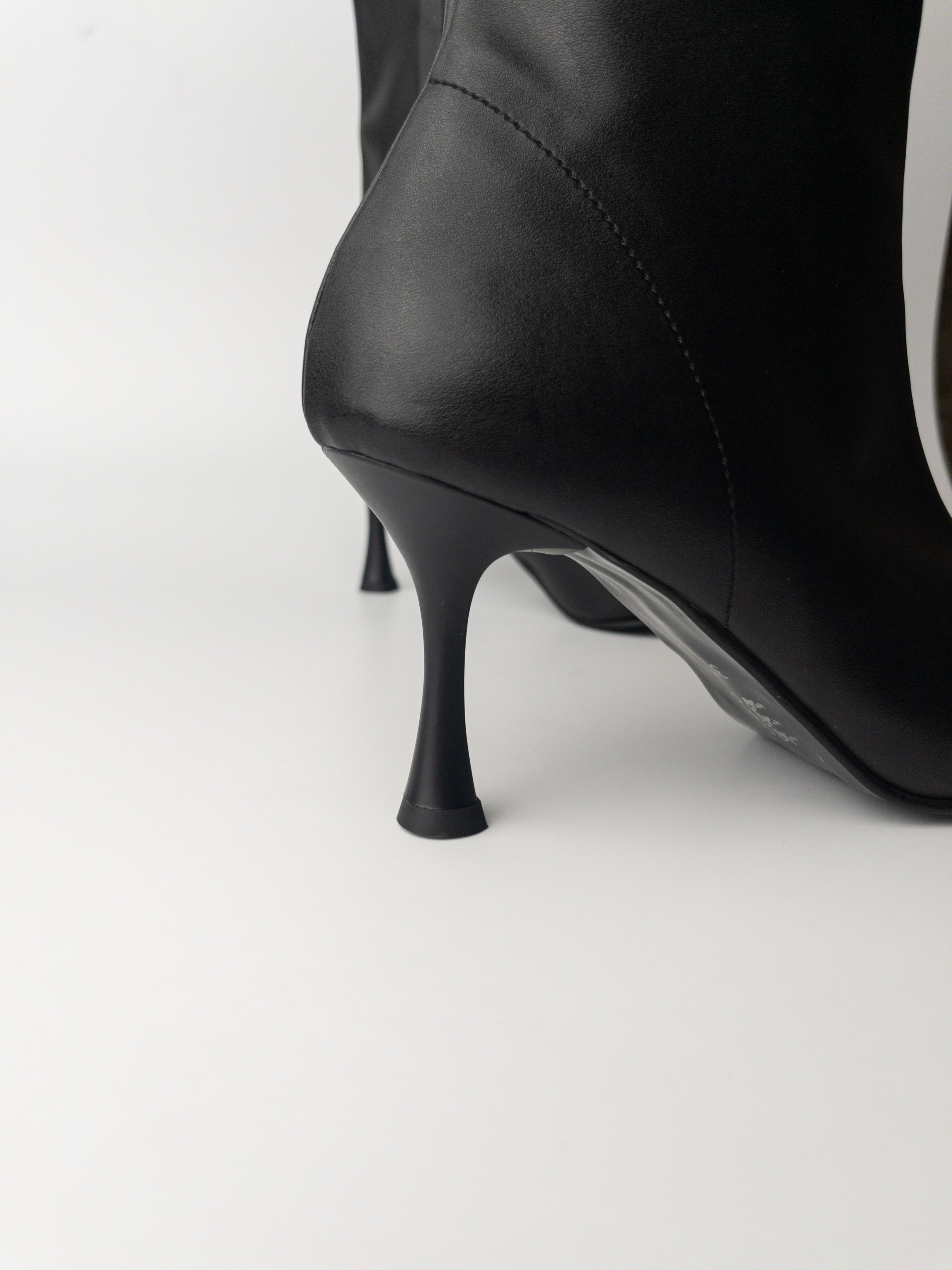 Siyah İnce Topuk Streç Bot – 8 cm Topuk