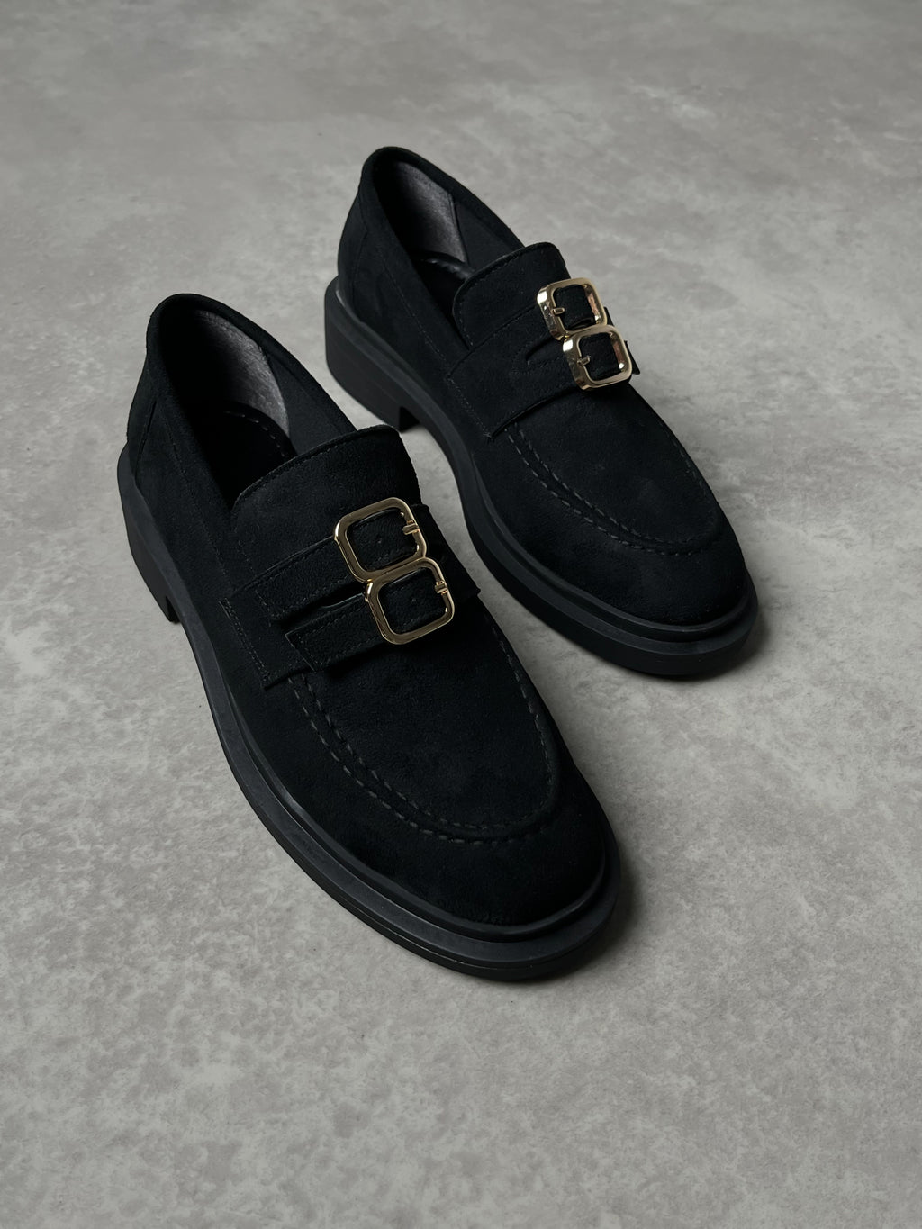 Siyah Süet Tokalı Loafer