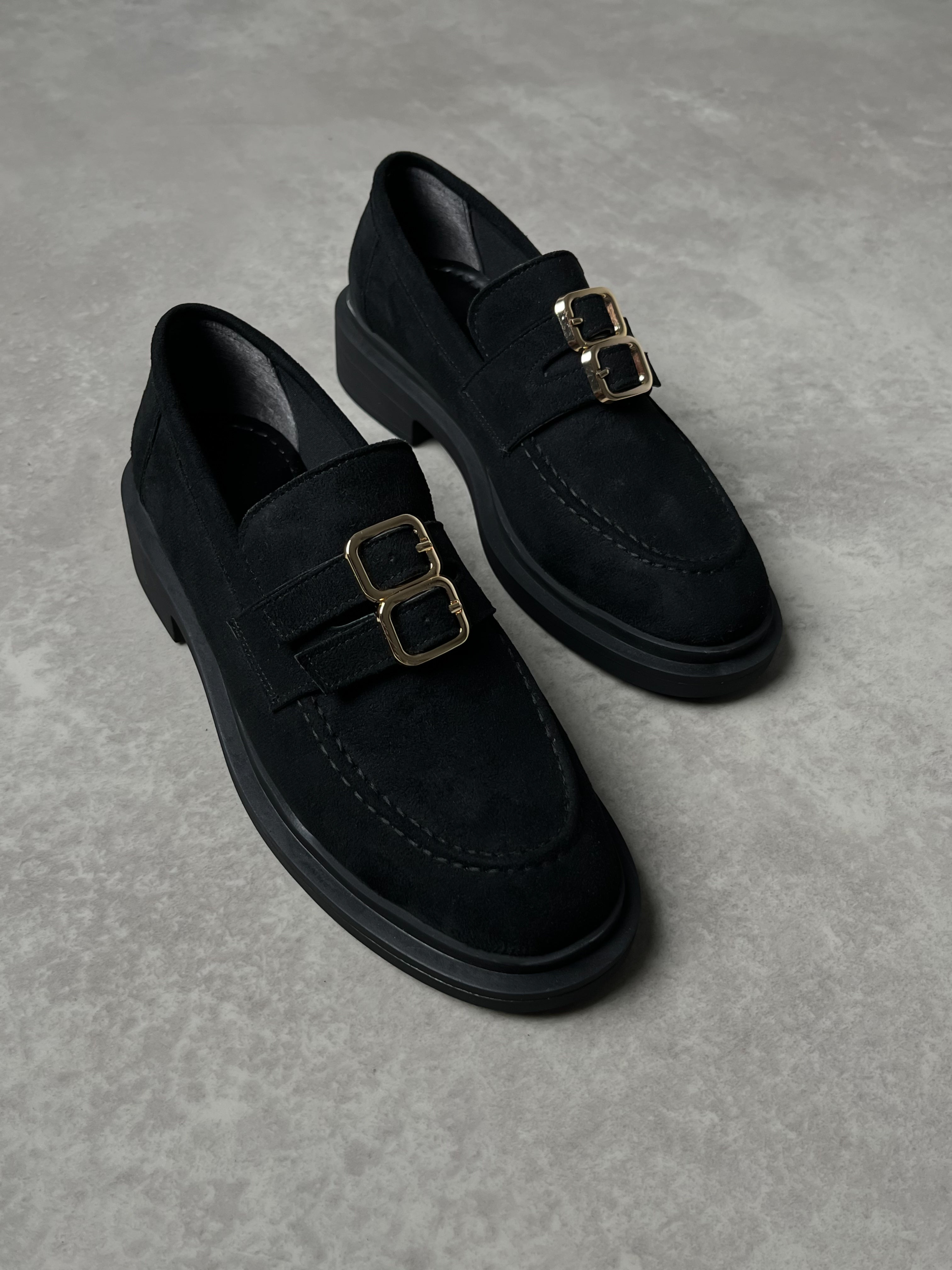 Siyah Süet Tokalı Loafer