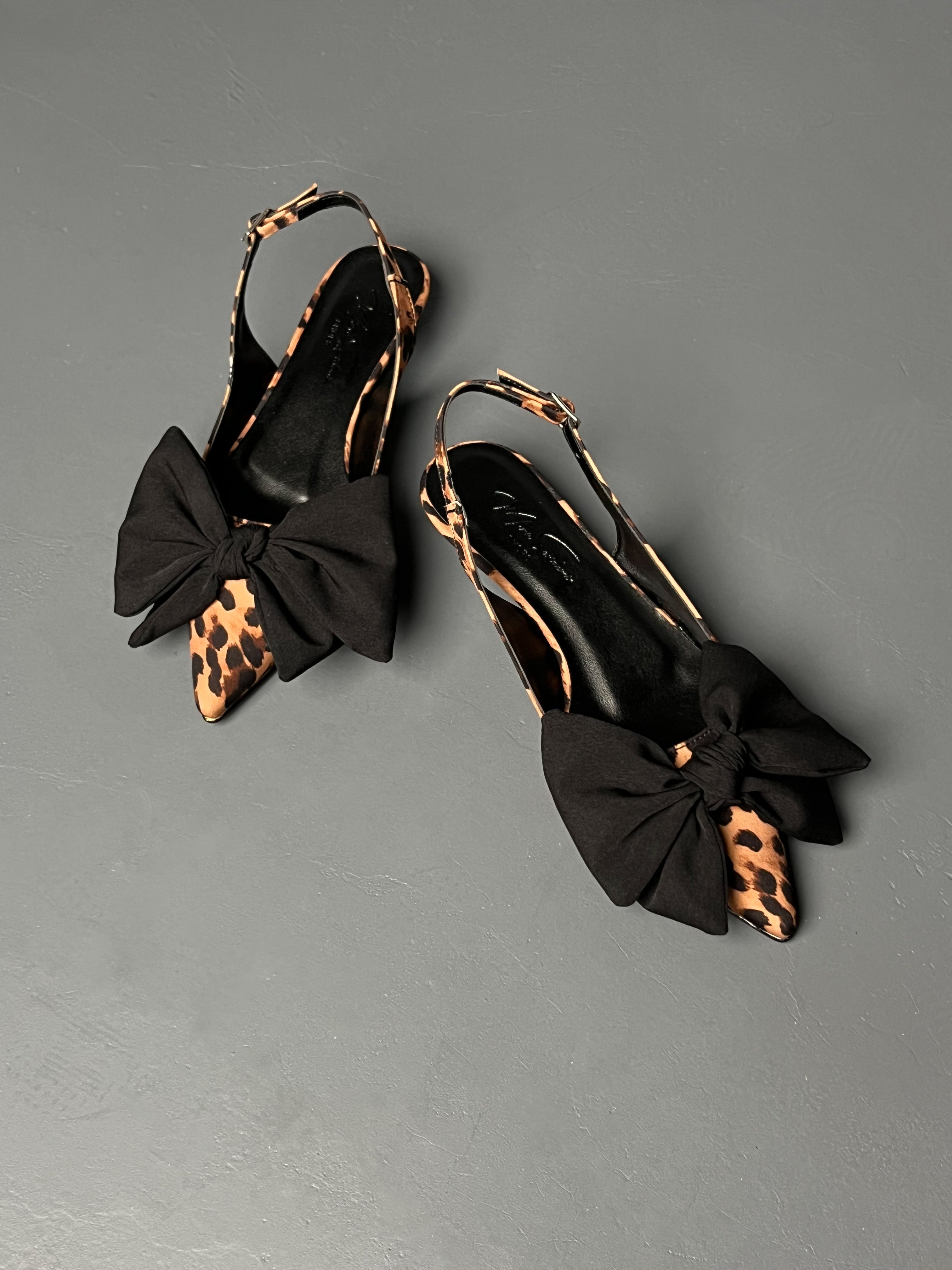 Leopar Desenli Fiyonk Detaylı Kısa Topuklu Ayakkabı