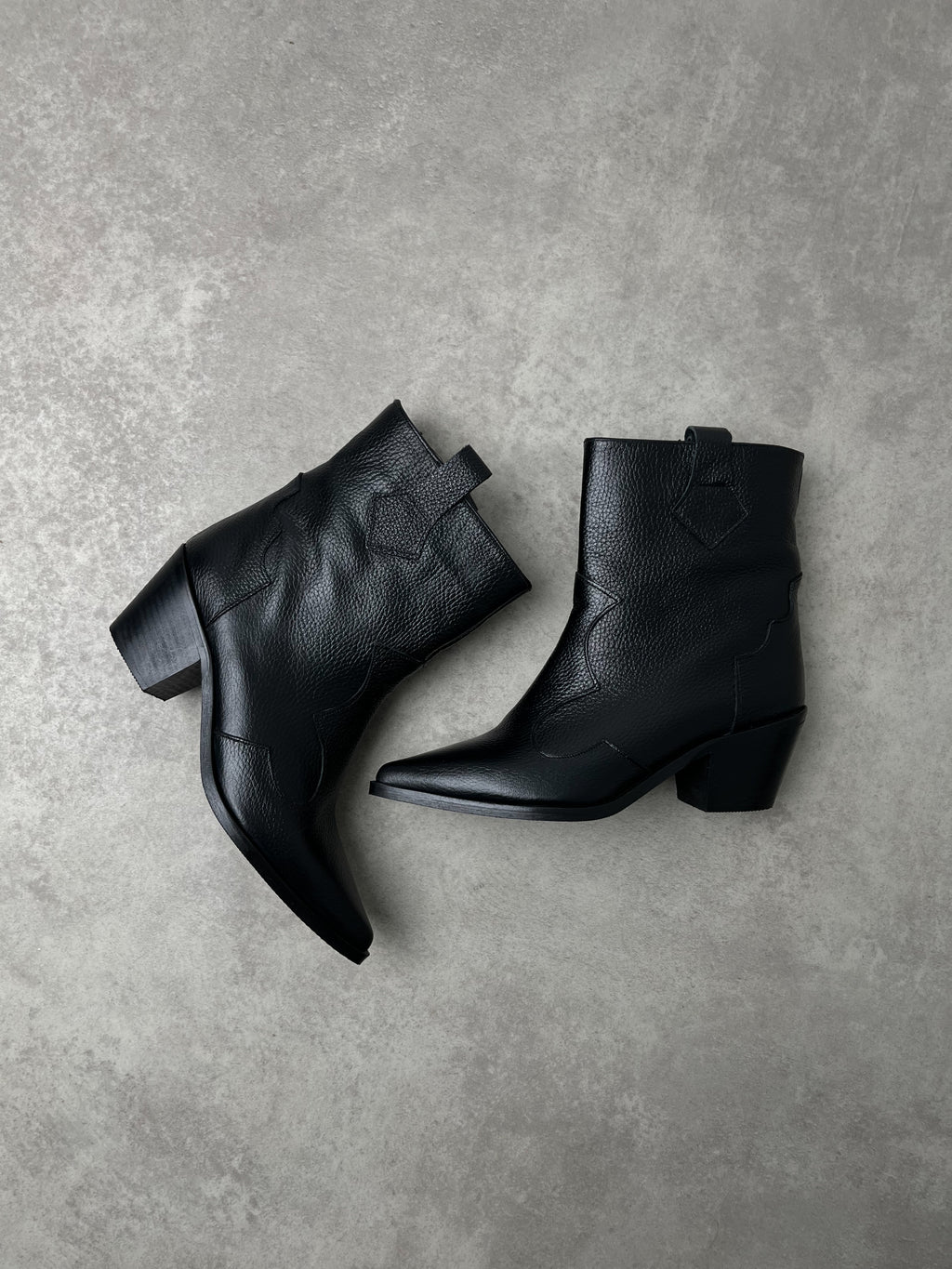 Hakiki Deri Siyah Western Kısa Çizme