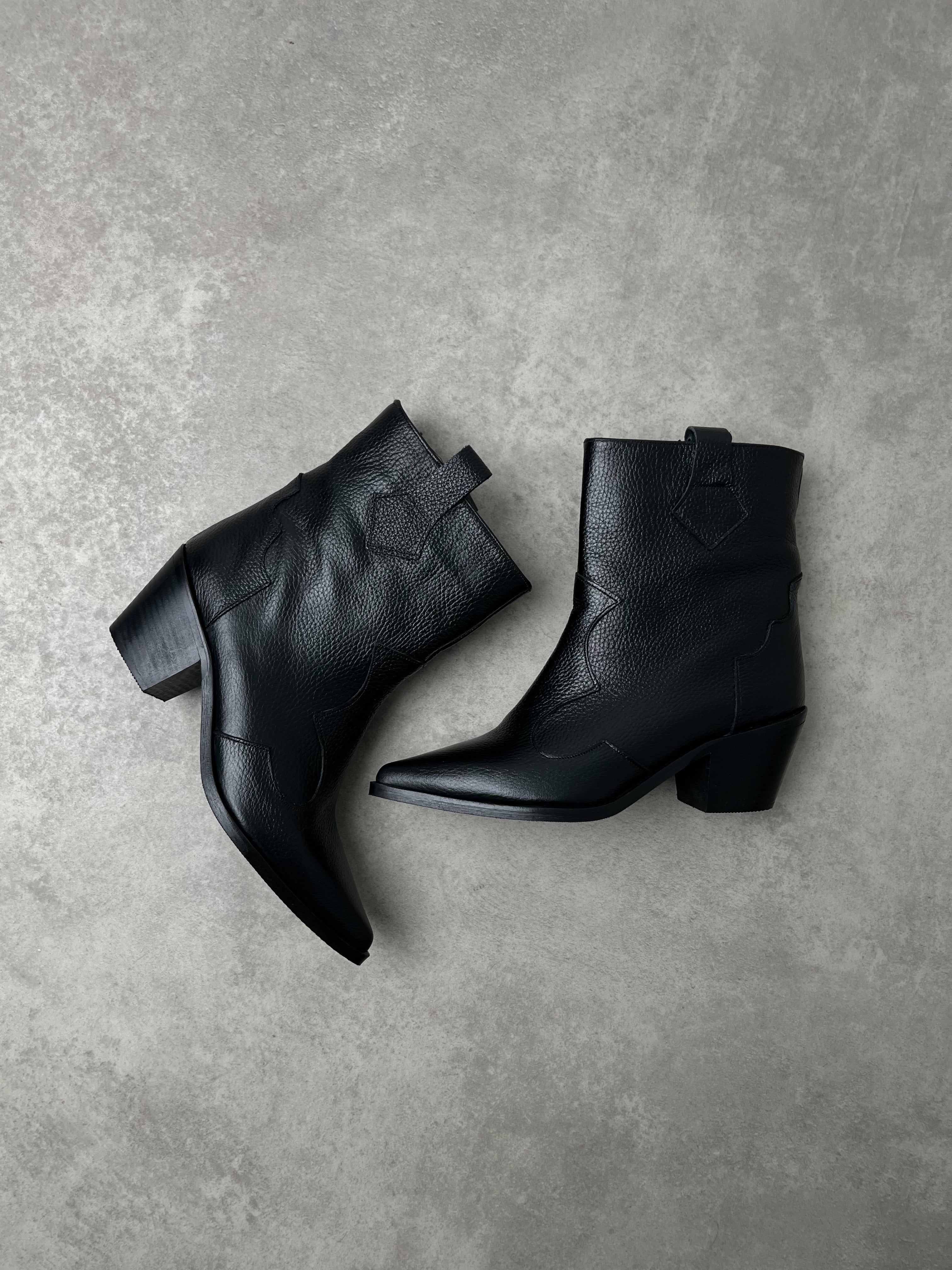 Hakiki Deri Siyah Western Kısa Çizme