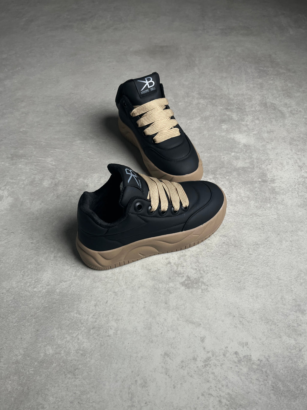 Siyah Kürklü Kalın Taban Sneaker