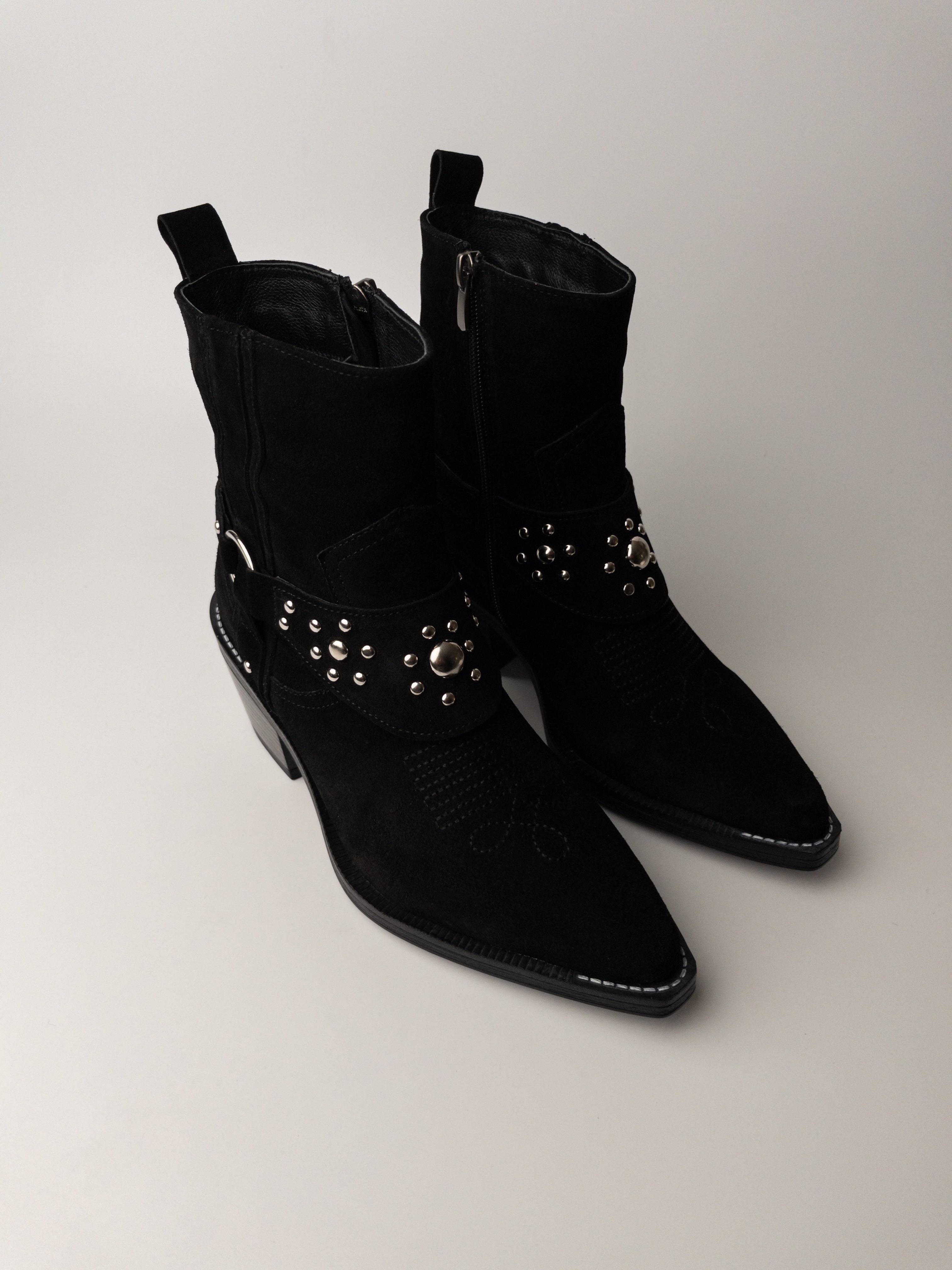 Siyah Hakiki Deri Western Bot – Stud Detaylı