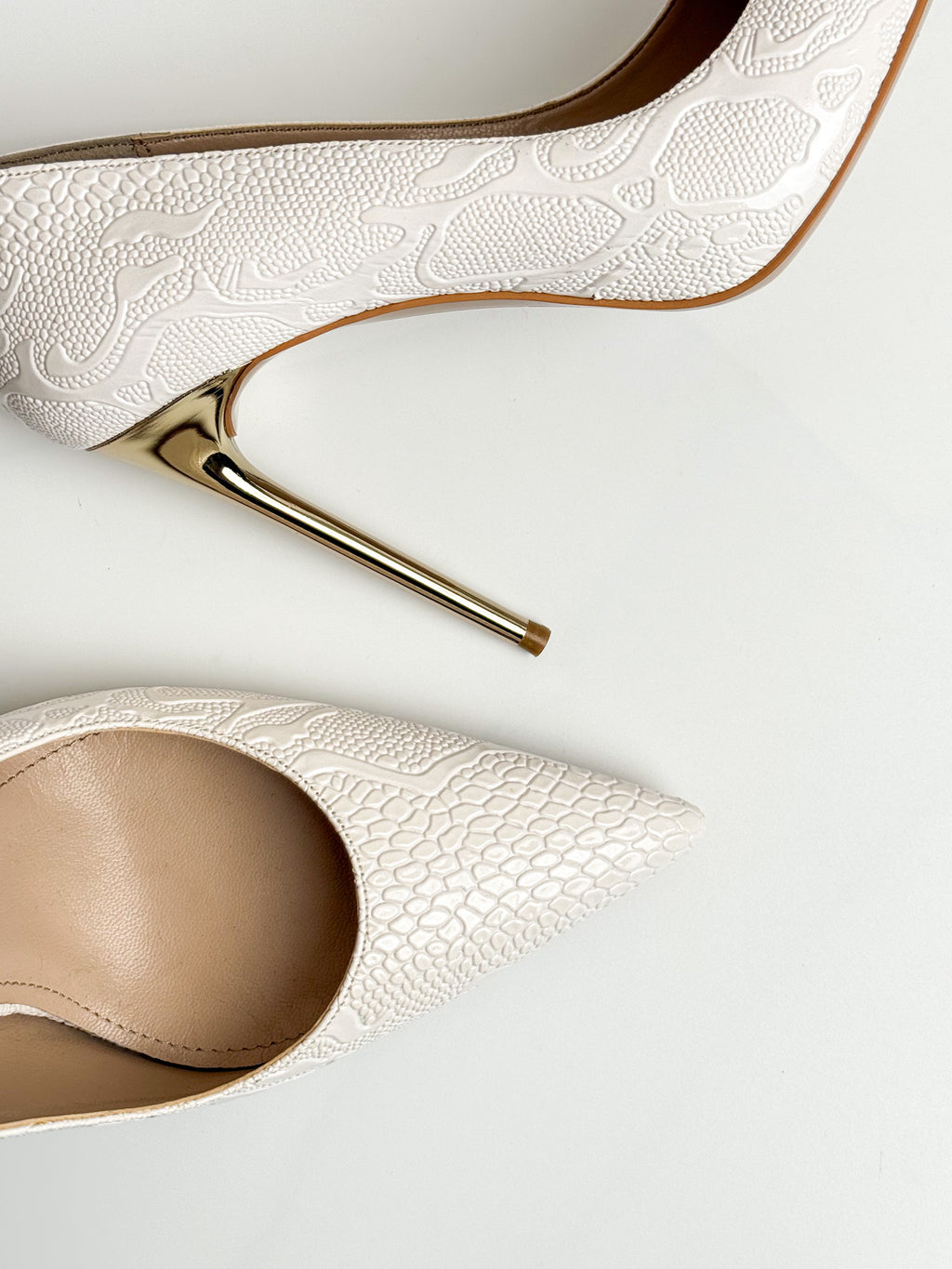 Beyaz Özel Dokulu Stiletto – 10 cm Topuk