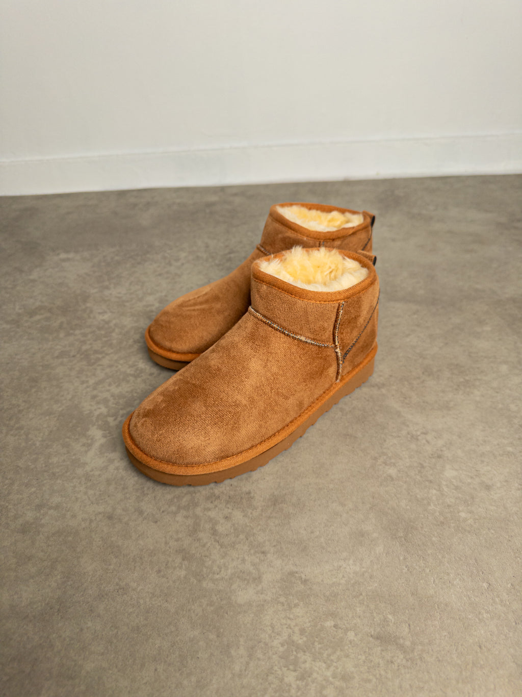 Taba İnce Taban Peluş Bot