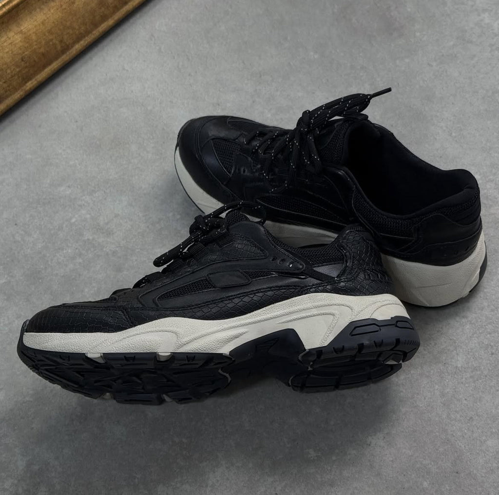 Siyah-Krem Kalın Tabanlı Sneaker | Günlük ve Şık Spor Ayakkabı