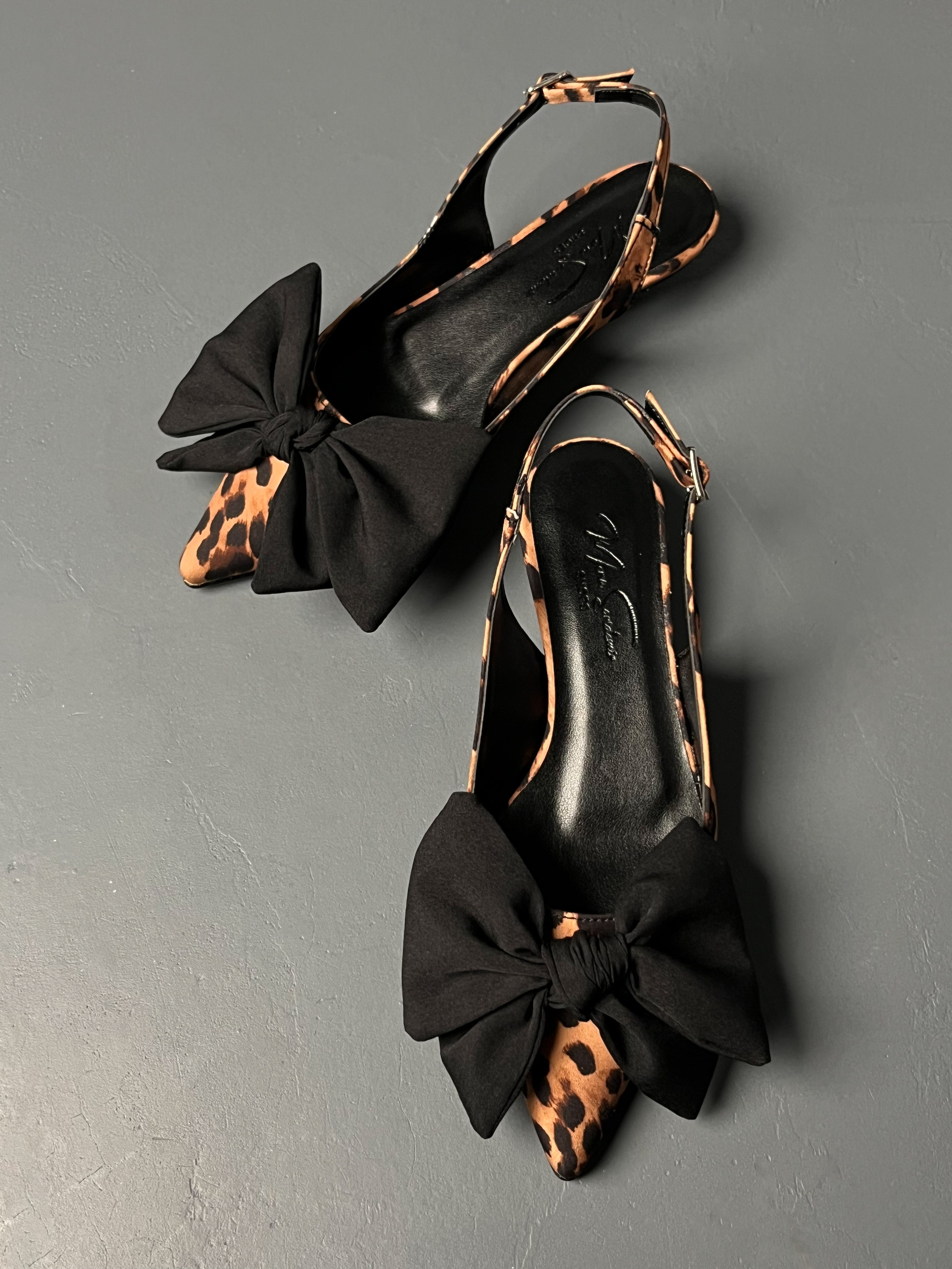 Leopar Desenli Fiyonk Detaylı Kısa Topuklu Ayakkabı