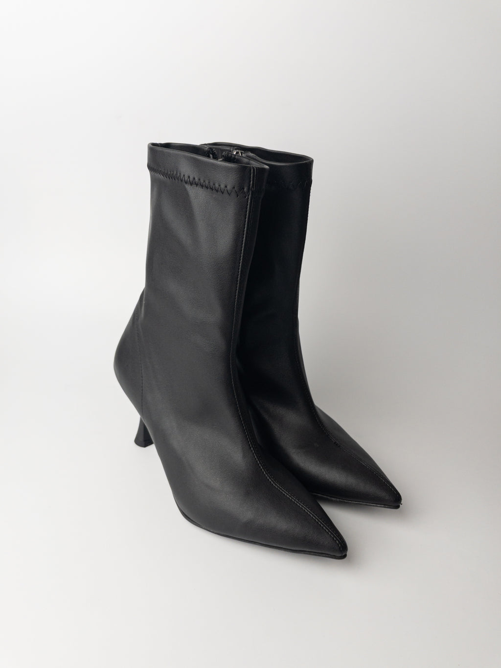 Siyah İnce Topuk Streç Bot – 8 cm Topuk