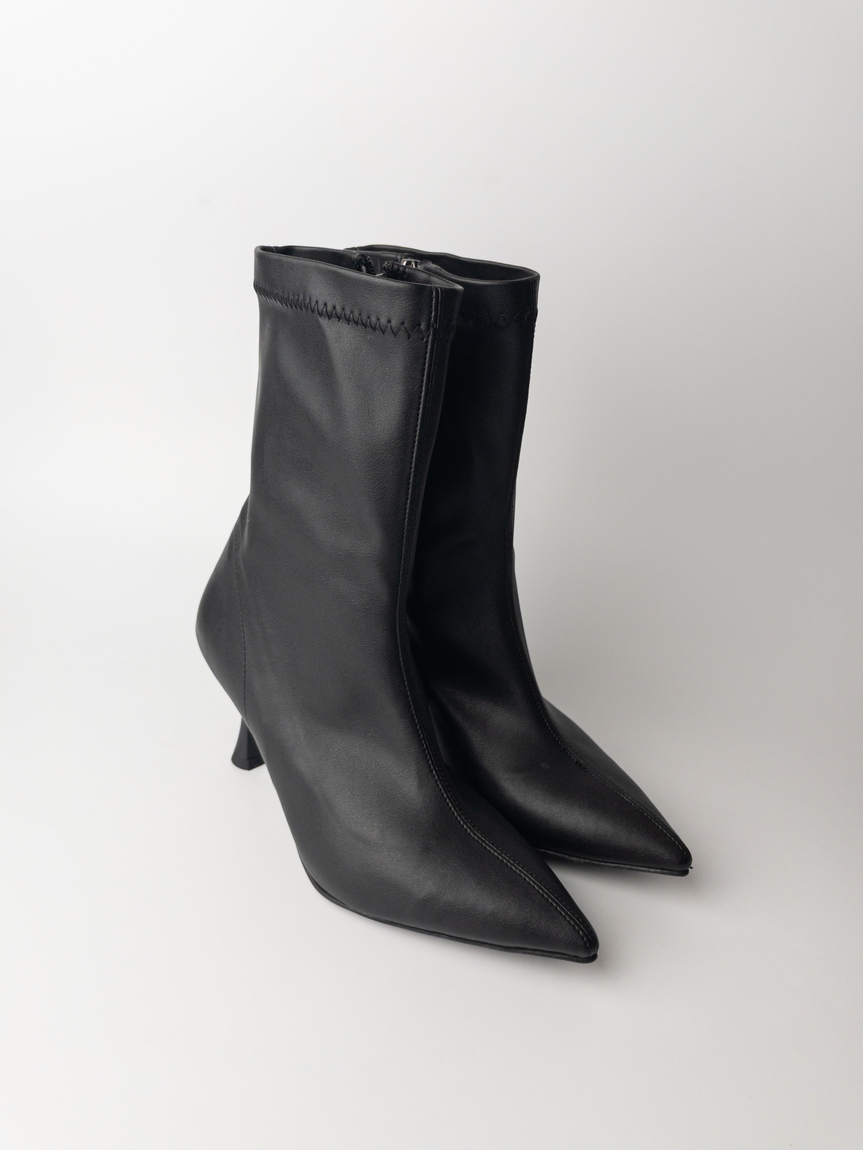 Siyah İnce Topuk Streç Bot – 8 cm Topuk