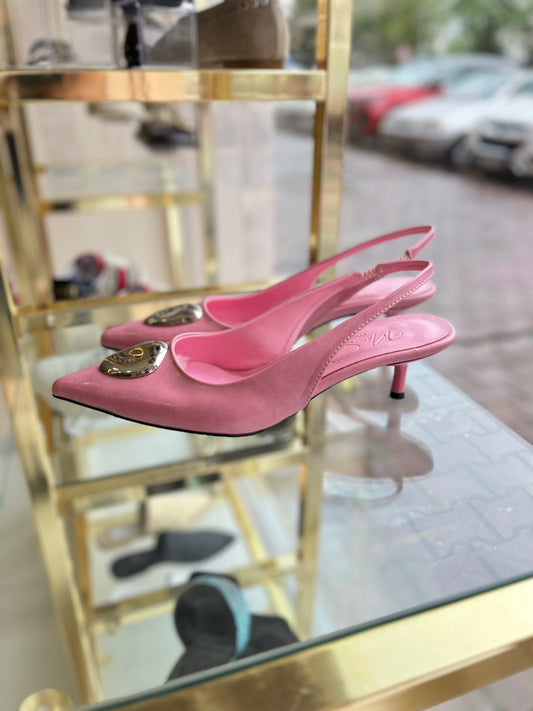 Pembe Kırışık Rugan Metal Detaylı İnce Topuklu Ayakkabı