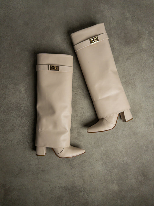 Bej Soft Touch Gold Tokalı Çizme | 8 cm Topuk