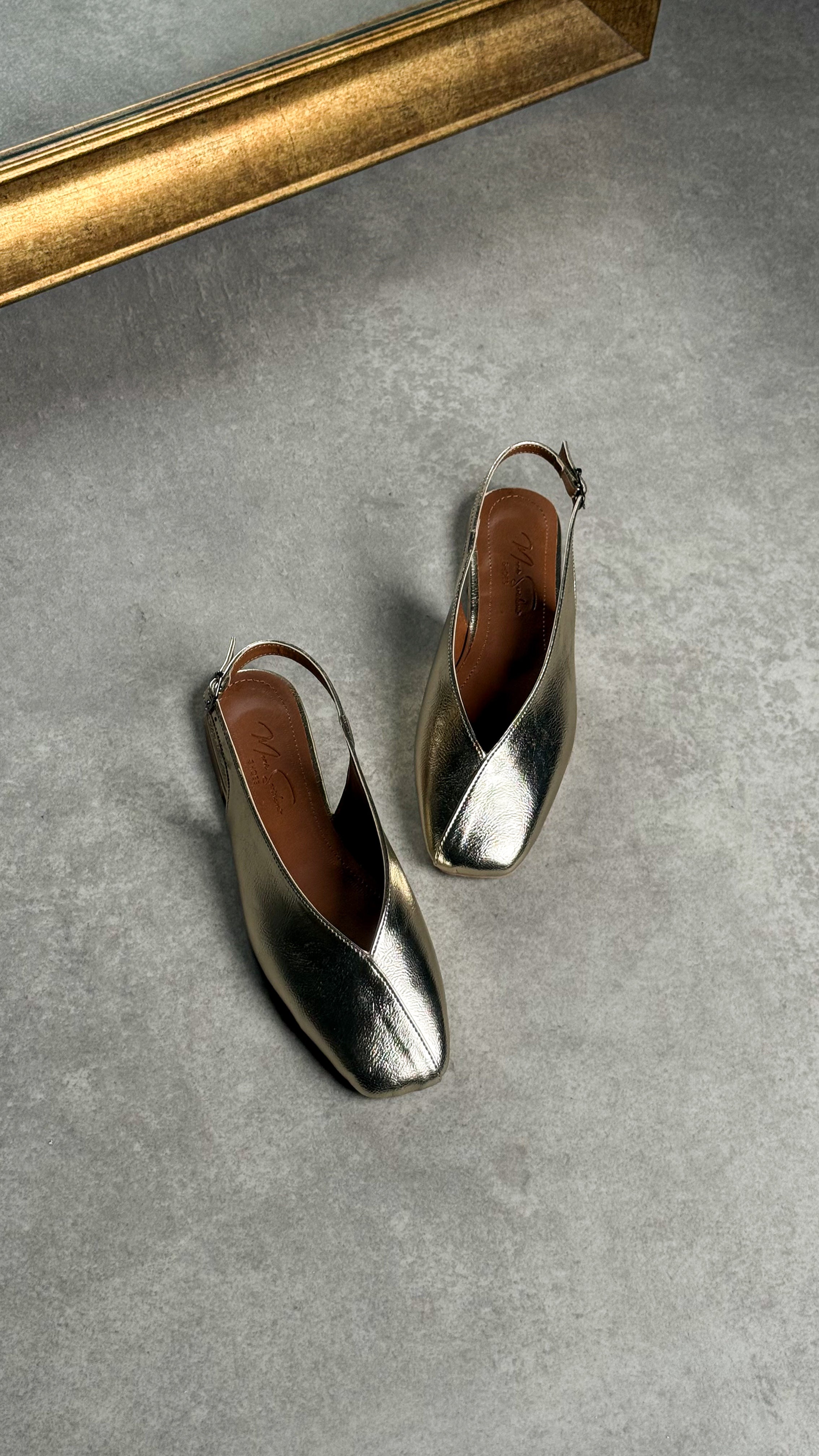 Gold Slingback Babet