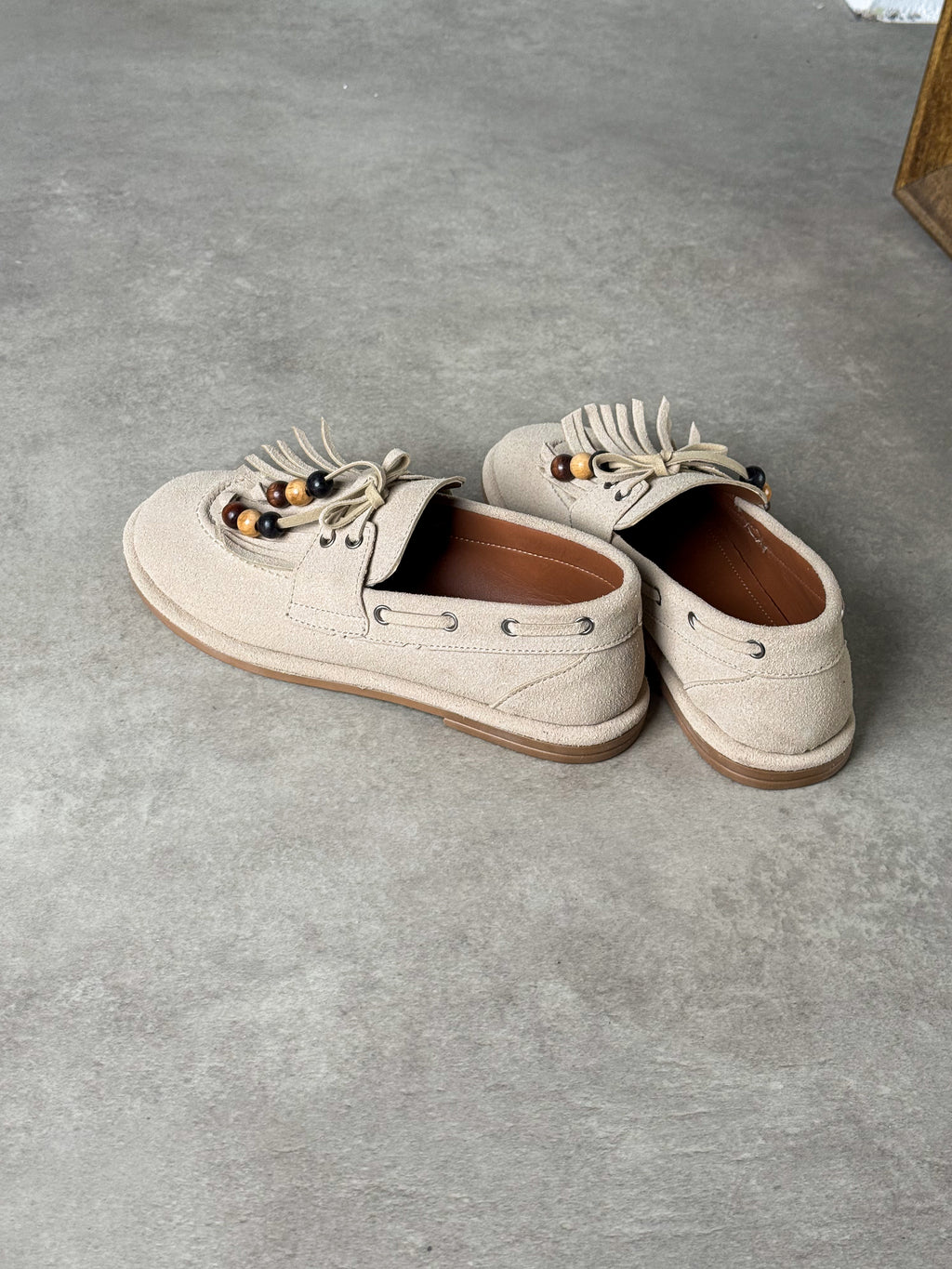 Krem püskül & boncuk detaylı loafer ayakkabı