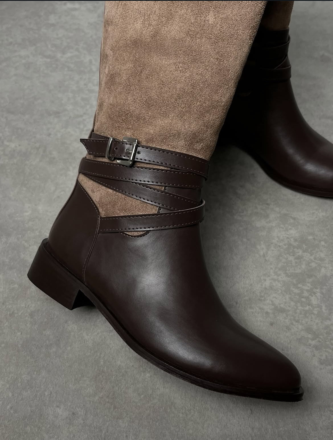 Kahverengi Binici Çizme – Süet & Deri Dokulu Kombin Model