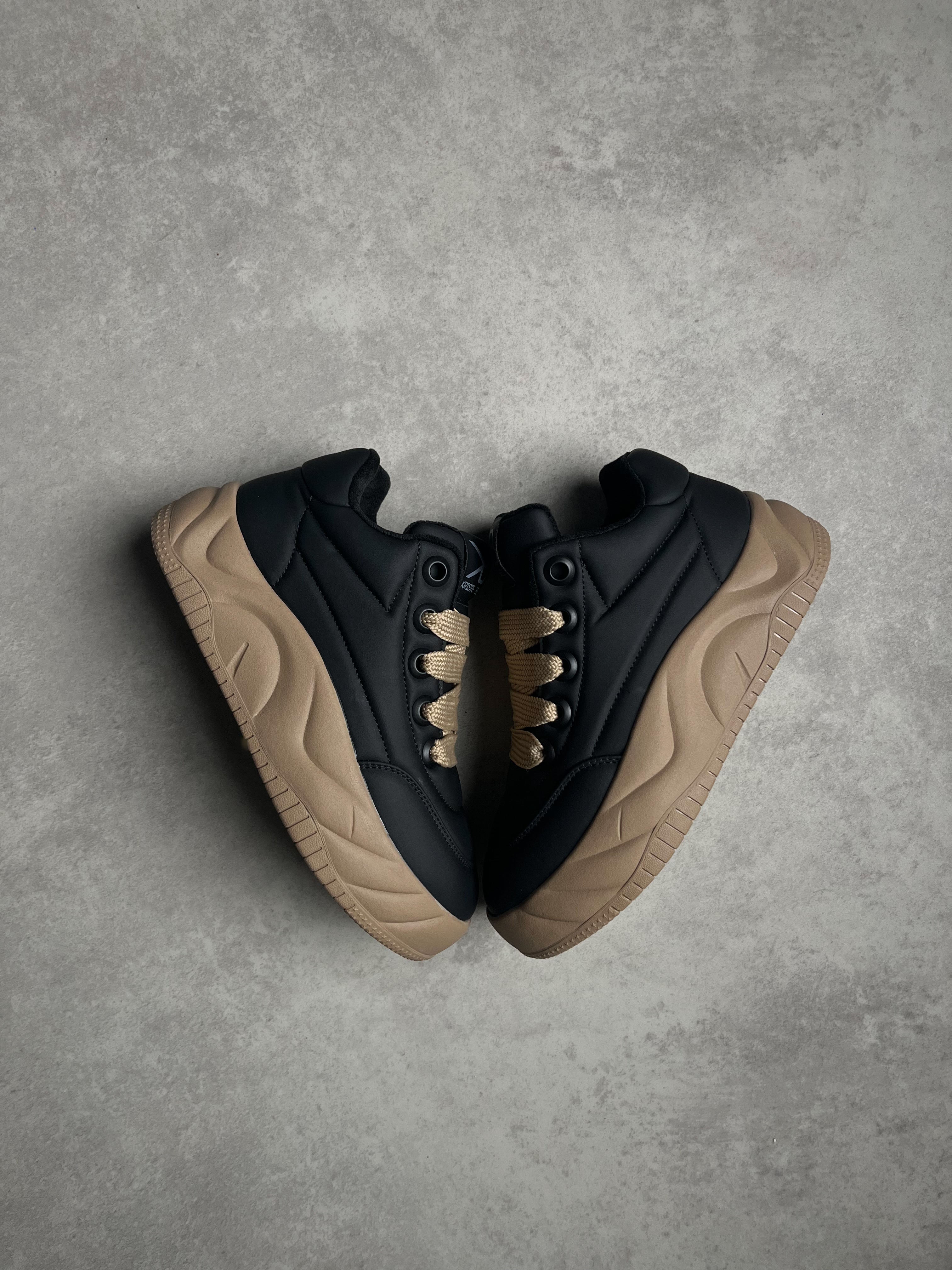 Siyah Kürklü Kalın Taban Sneaker