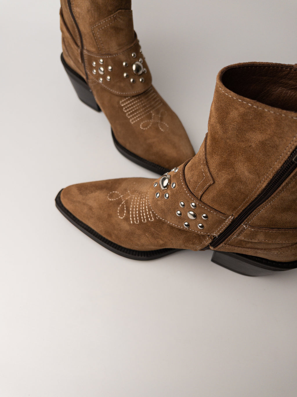 Camel Kürklü Hakiki Deri Western Bot – Stud Detaylı