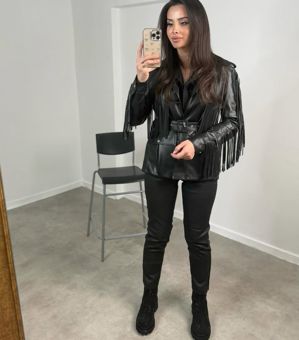 Siyah Taş Detaylı Kalın Tabanlı Bot