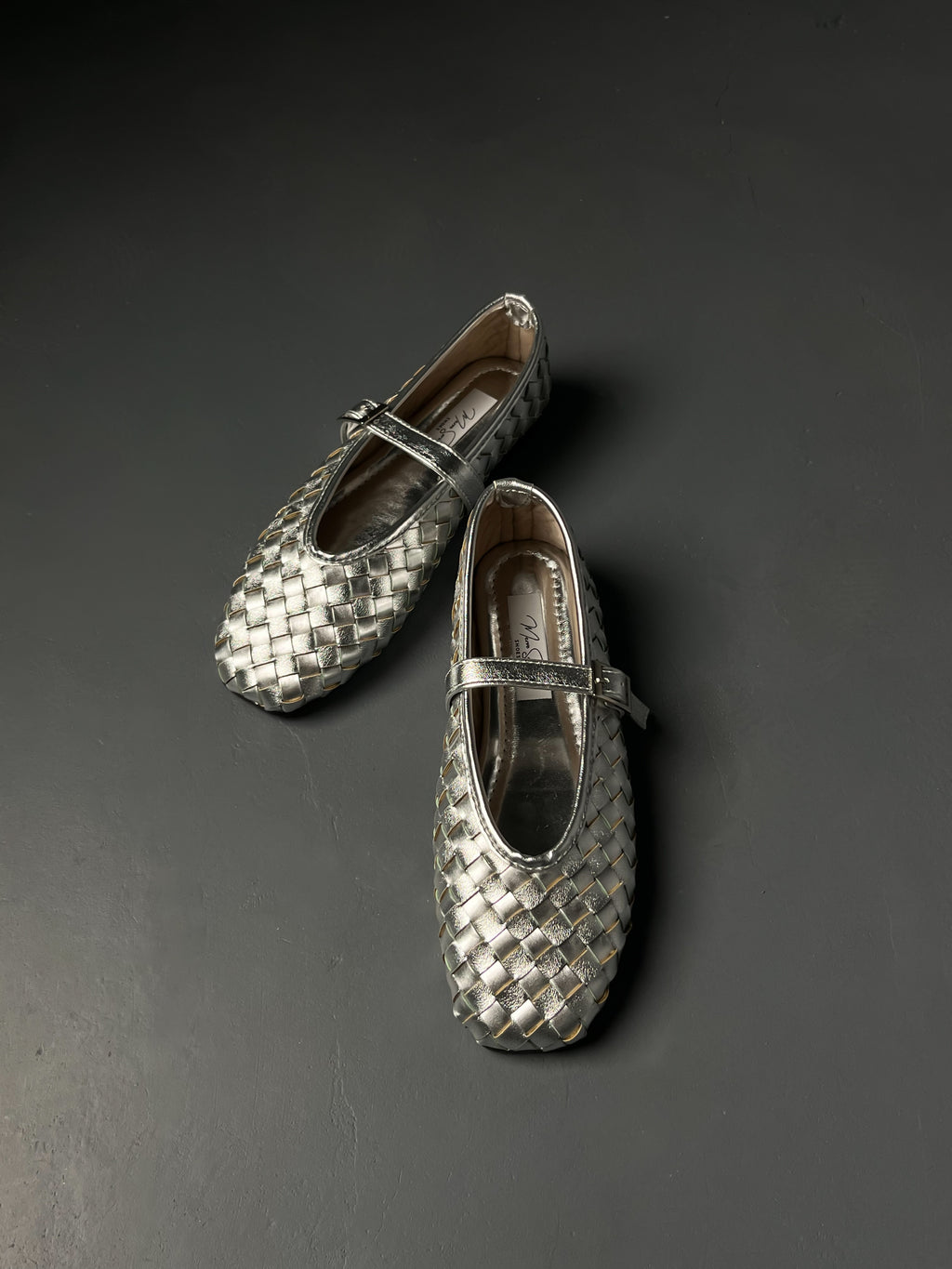 Gümüş Örgü Detaylı Babet