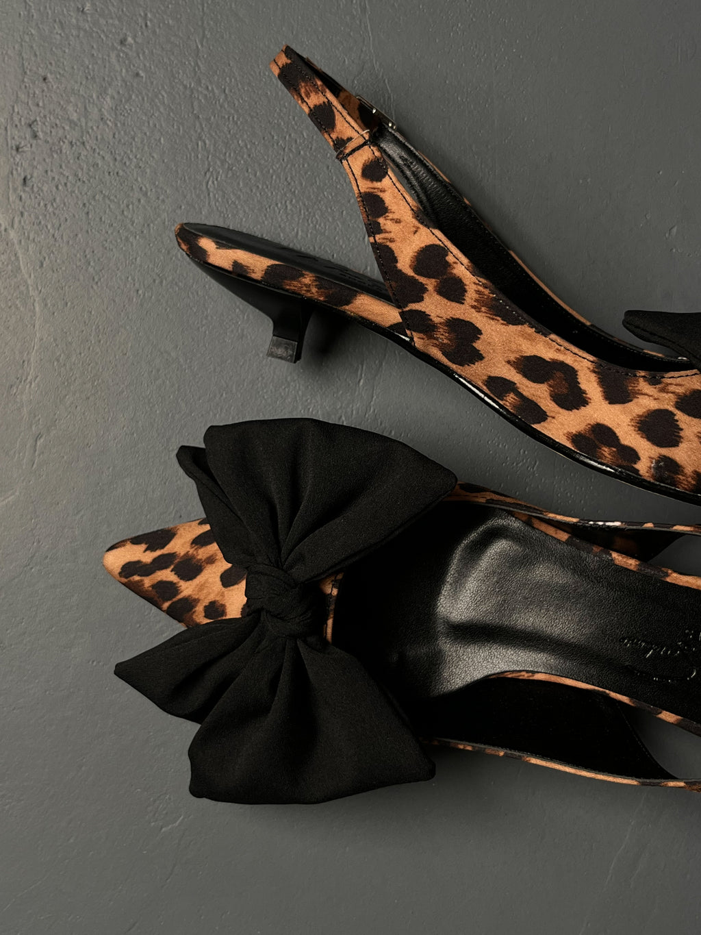 Leopar Desenli Fiyonk Detaylı Kısa Topuklu Ayakkabı