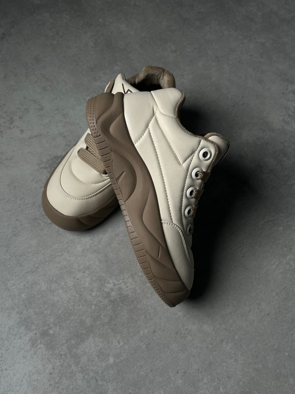 Bej Kürklü Kalın Taban Sneaker