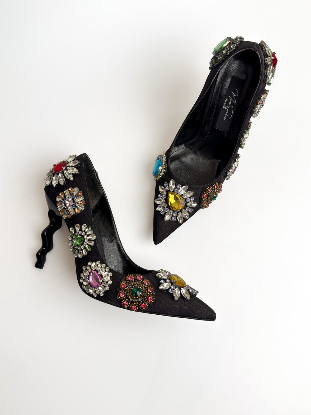 Siyah Taş İşlemeli Dalga Topuk Stiletto