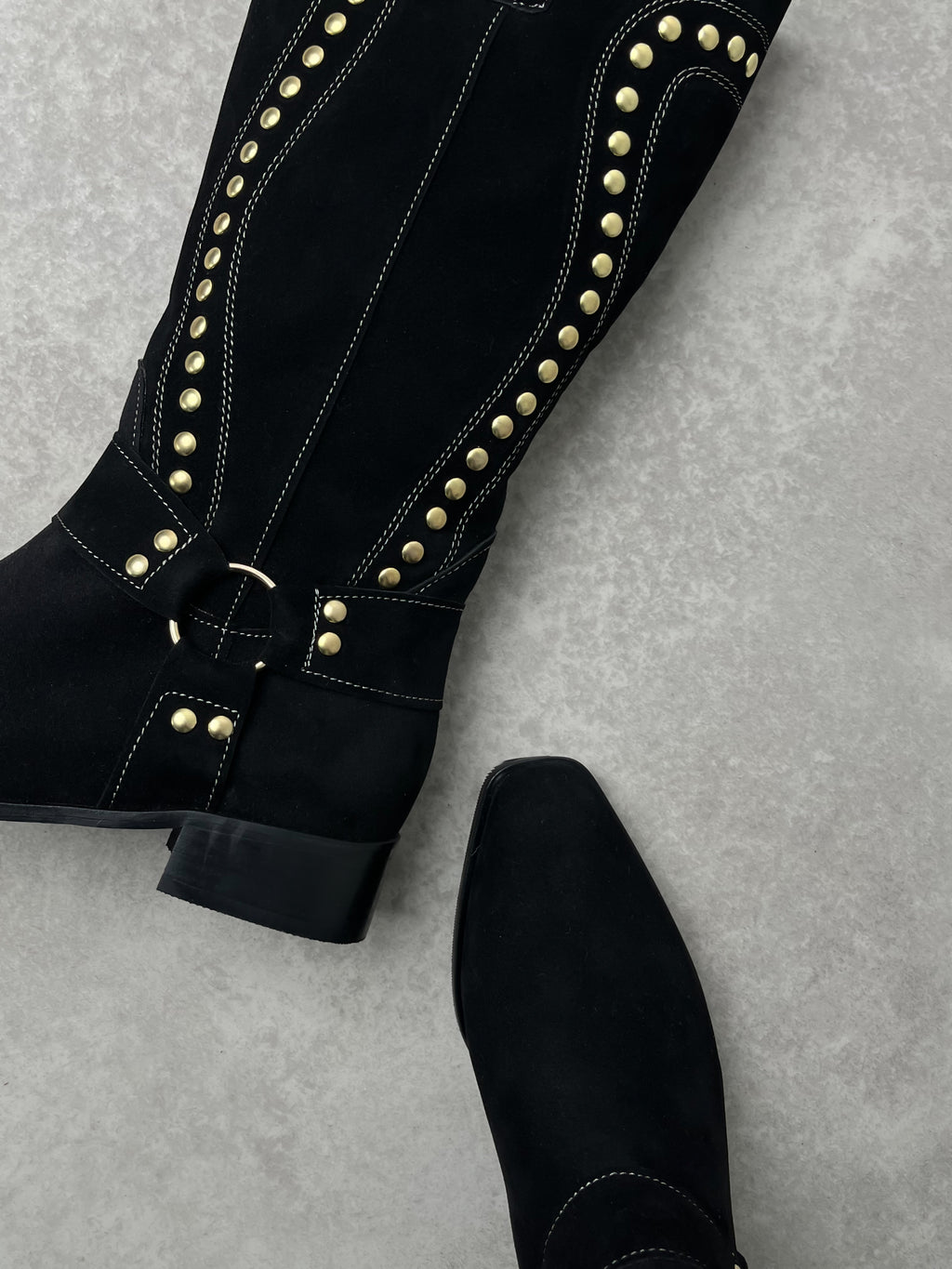 Siyah Süet Trok Detaylı Çizme