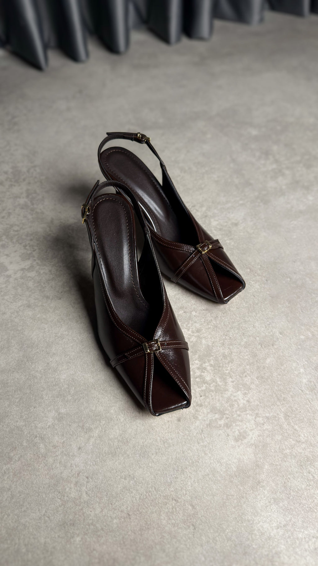 Acı Kahve Tokalı Slingback Kare Burun Ayakkabı