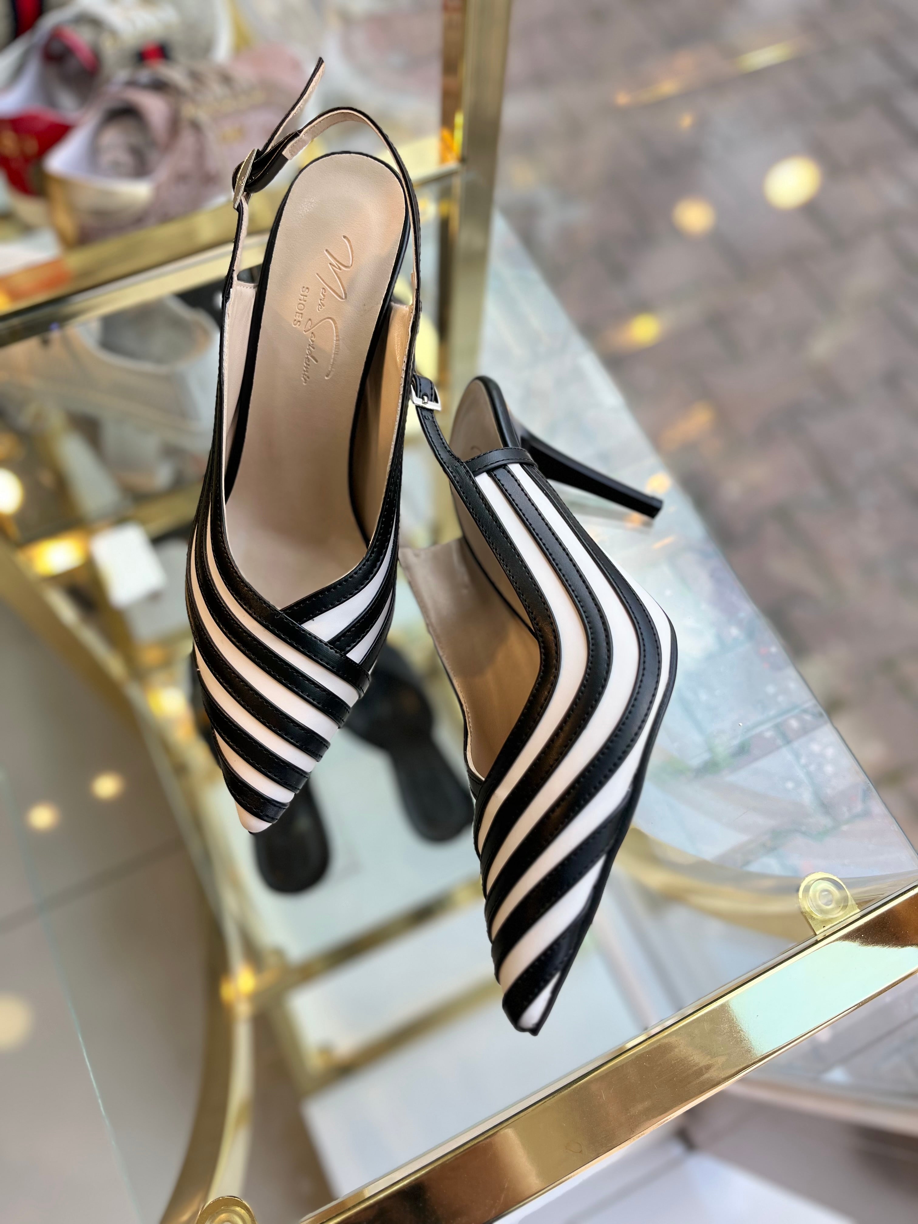 Siyah-Beyaz desen topuklu ayakkabı