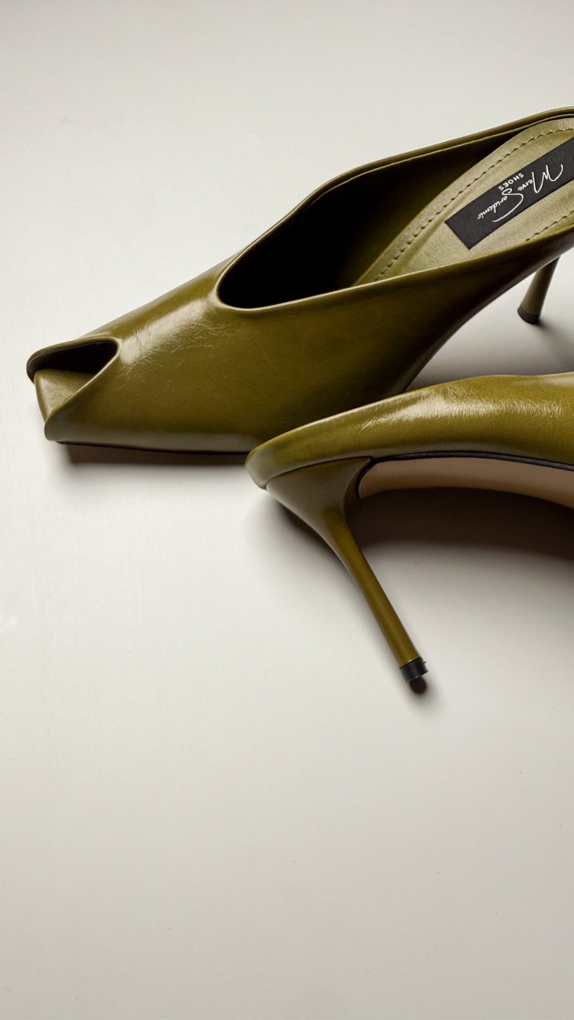 Yağ Yeşili Peep Toe İnce Topuklu Terlik