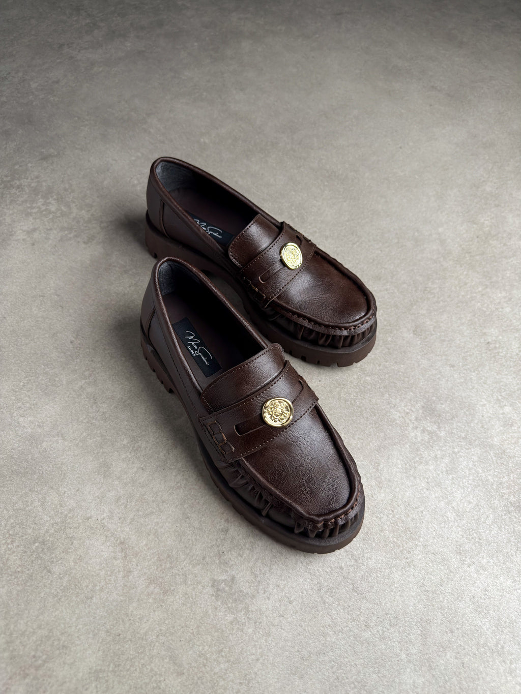 Acı kahve gold trok detaylı kadın loafer ön görünüm